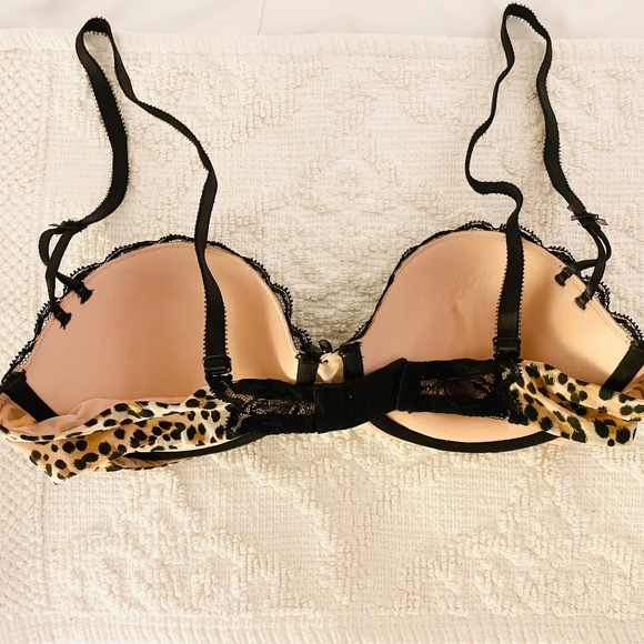 Victoria’s Secret Balconet Bra - Picture 3 of 4